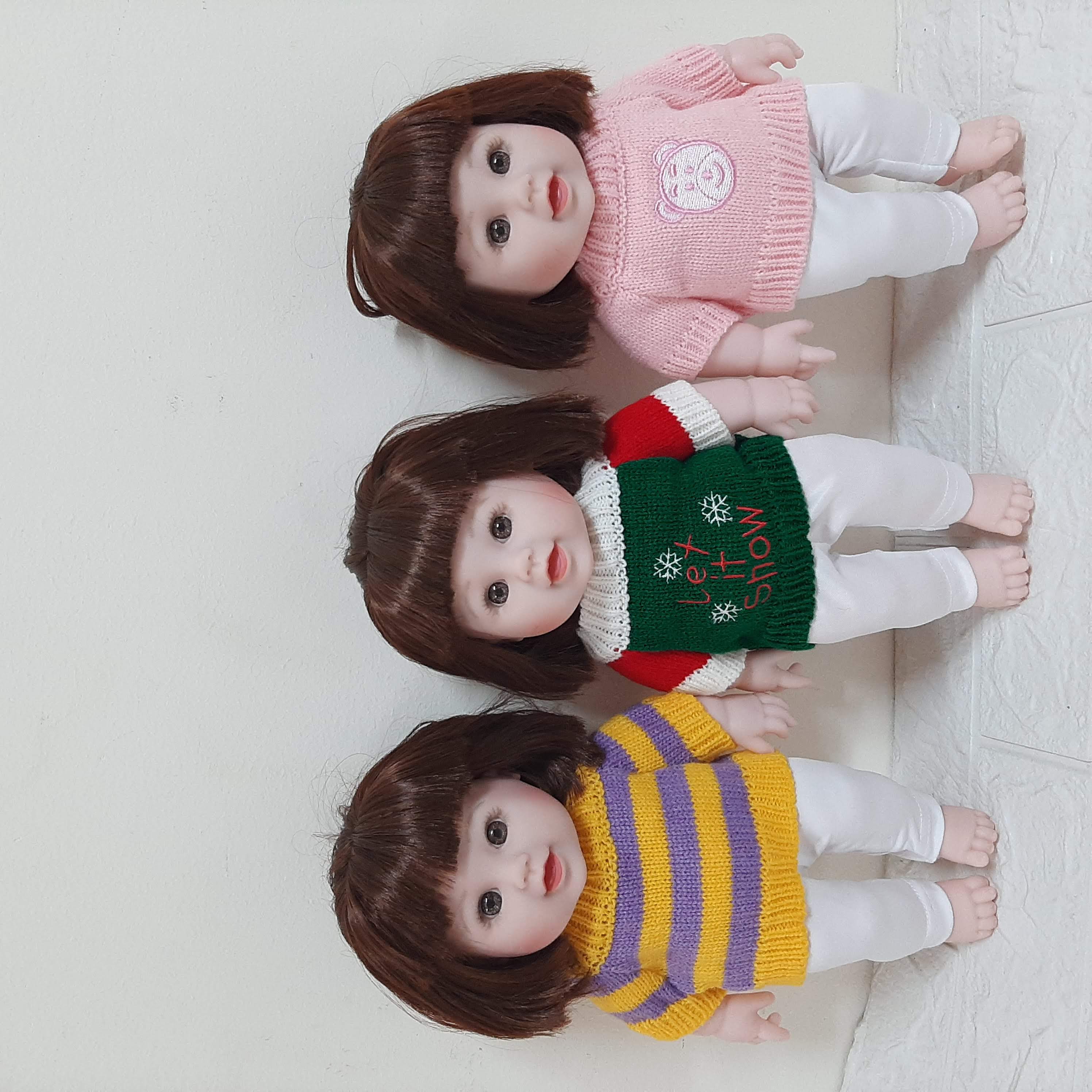 Búp Bê Bé Gái Nhựa  30 cm -12 inch Reborn Vynil Doll - Tóc Bob (Áo Len)