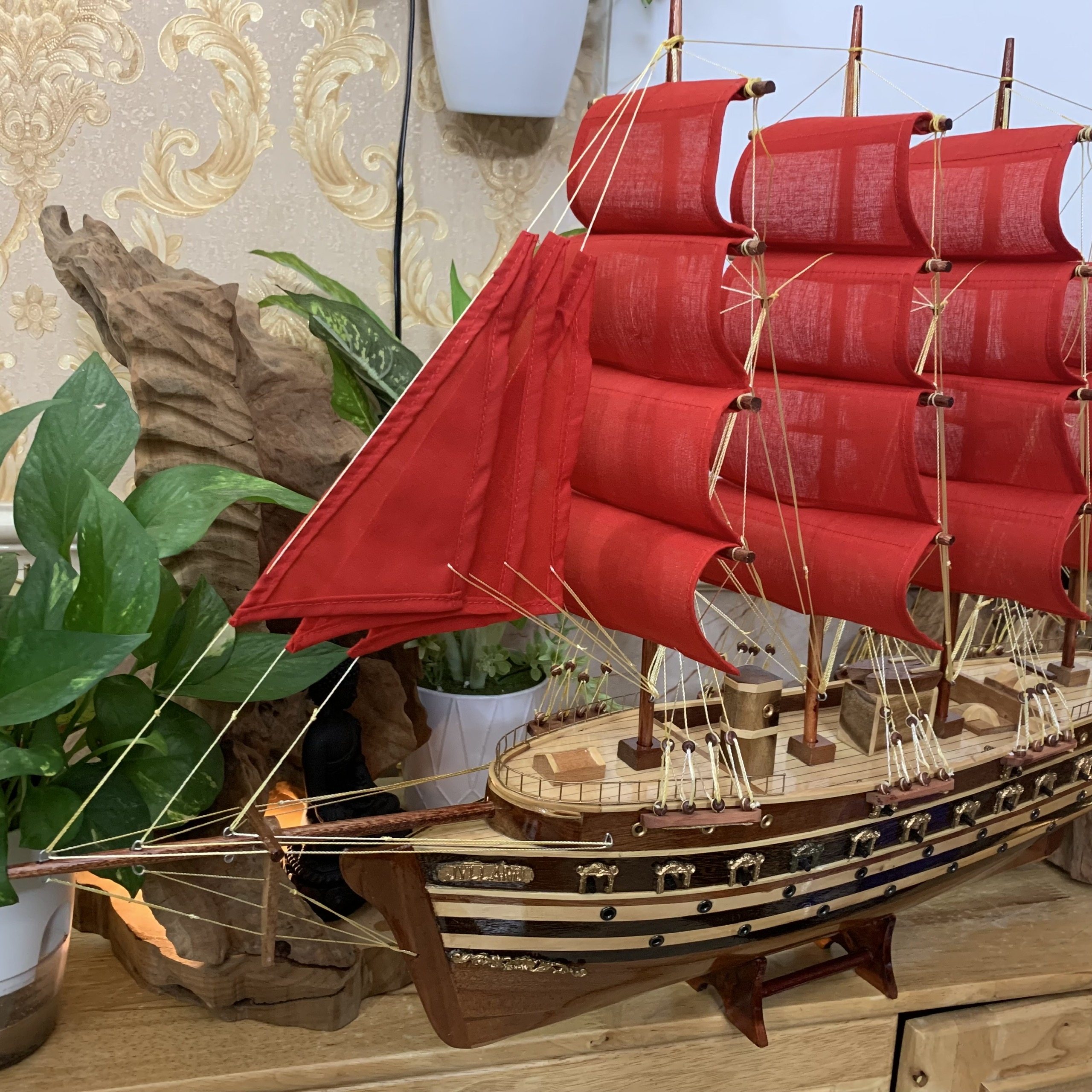 Mô hình tàu gỗ thuyền trang trí tàu chiến cổ JYLLAND_Đan Mạch - Thân tàu dài 60cm - Gỗ Tràm bông vàng- Buồm màu Đỏ