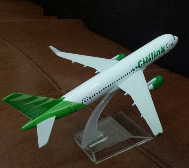 Mô hình máy bay tĩnh A320 Citilink 16cm