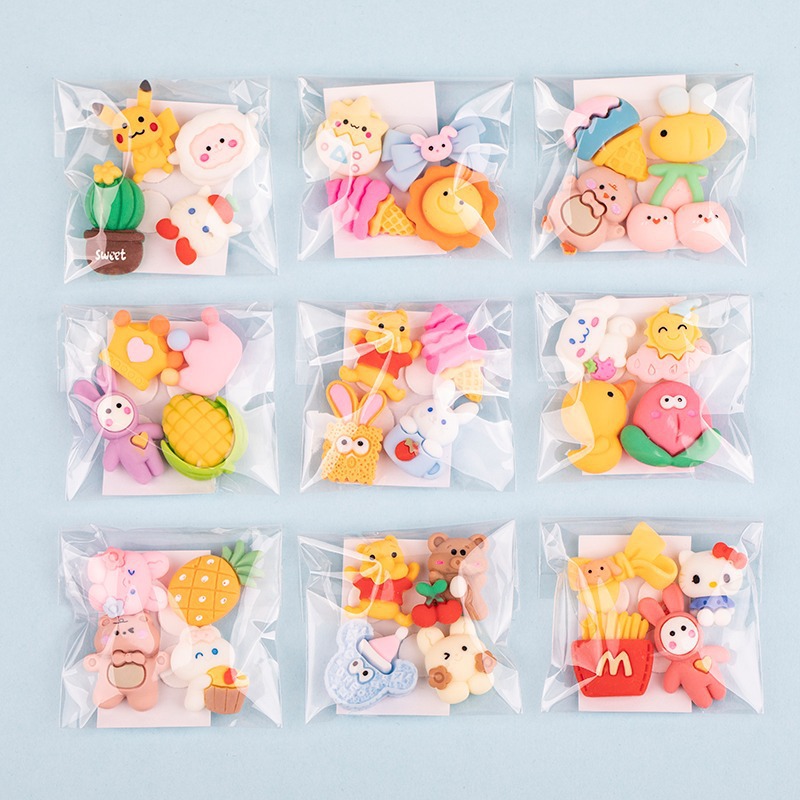 Bộ 4 sticker charm 3D 1,5x2,3cm mix mẫu có sẵn keo dán trang trí bình nước,điện thoại,ốp lưng,kẹp tóc chống thấm nước