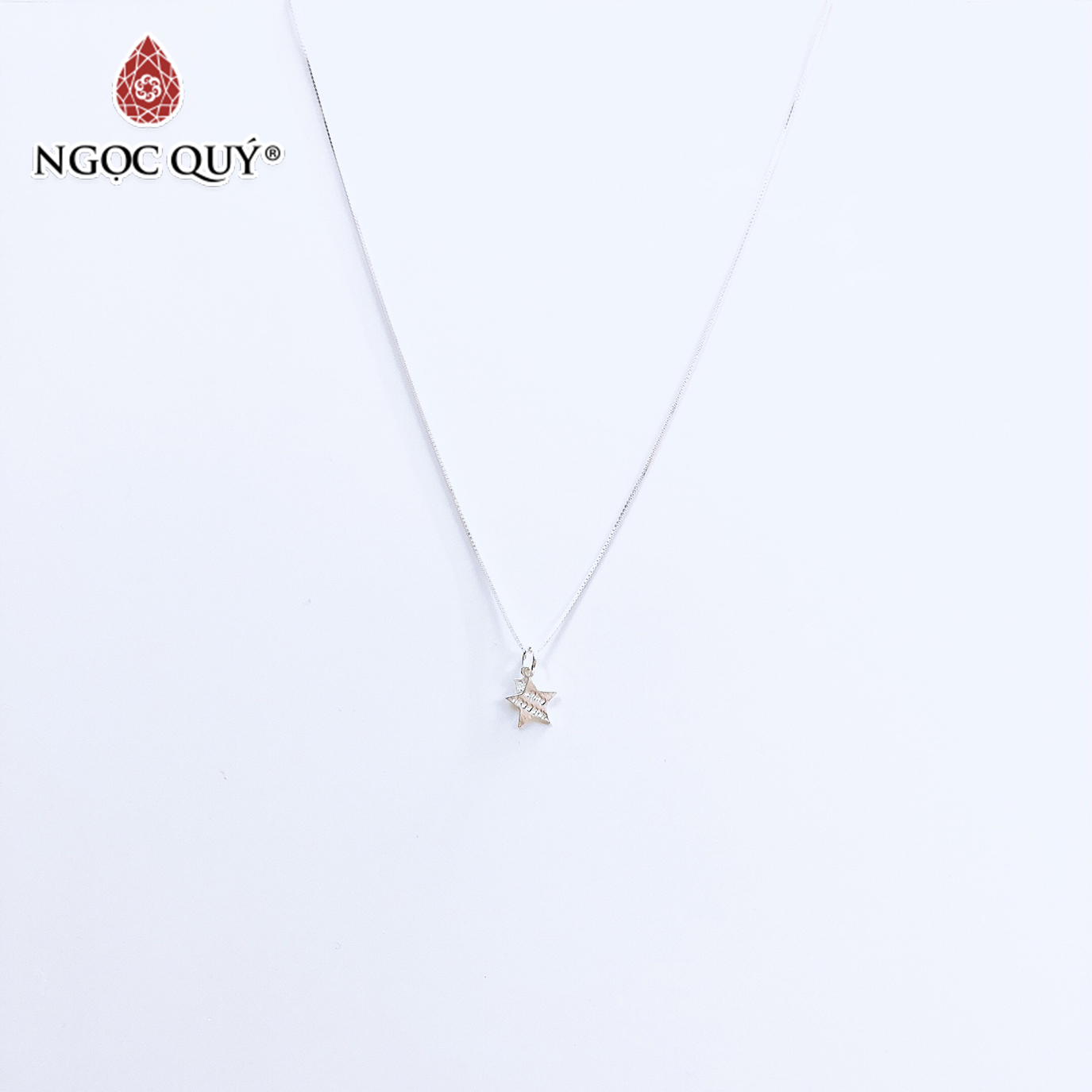 Dây chuyền bạc mặt sao năm cánh có khắc chữ Shine like a star - Ngọc Quý Gemstones