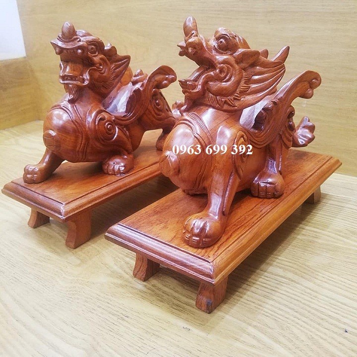 Cặp tỳ hưu gỗ hương ngang 30cm kèm đế kê