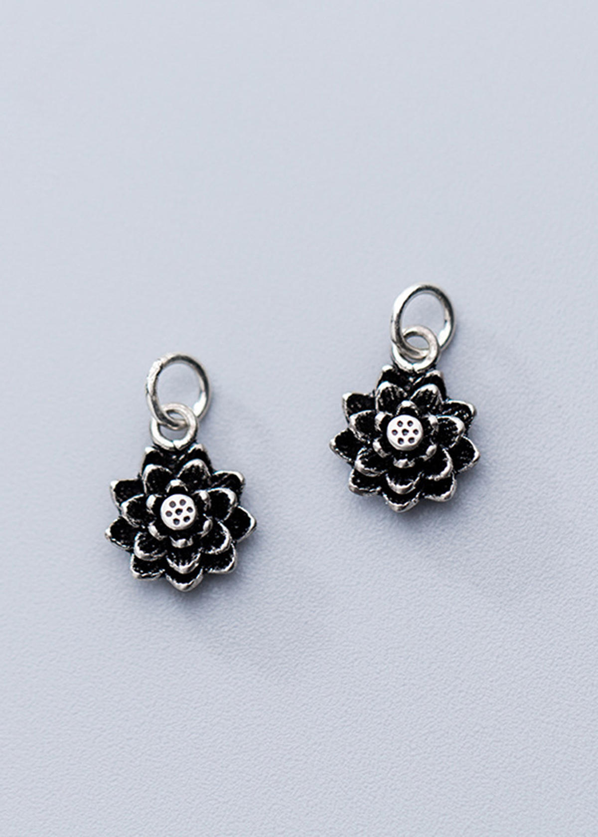 Combo 3 cái charm bạc hình hoa sen treo - Ngọc Quý Gemstones