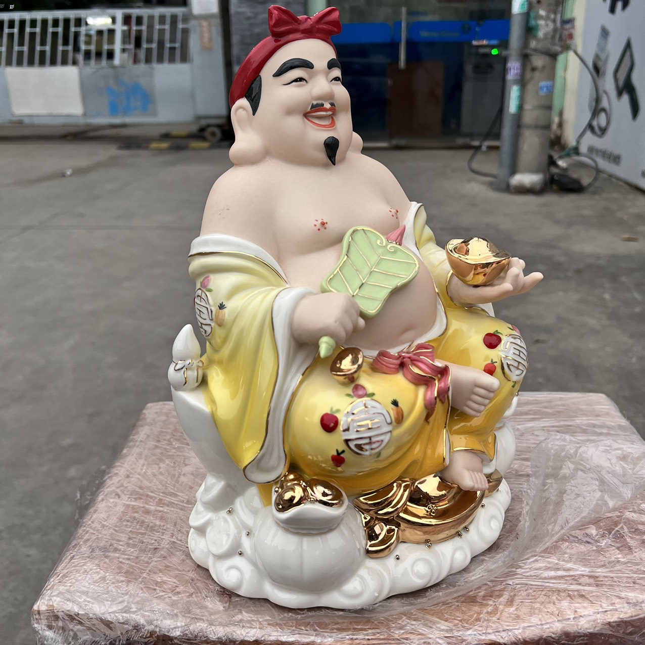 Tượng Thần Tài Thổ Địa sứ đức hóa cao cấp nhập khẩu Đài Loan cao 29cm – Vàng