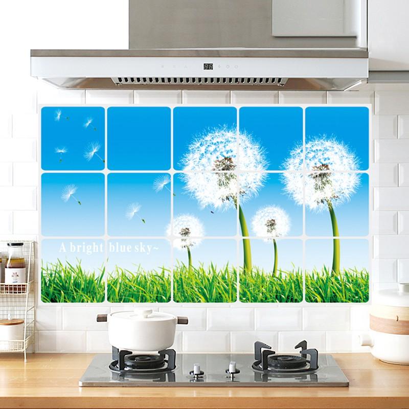 Giấy dán bếp tráng nhôm cách nhiệt loại 45*75cm