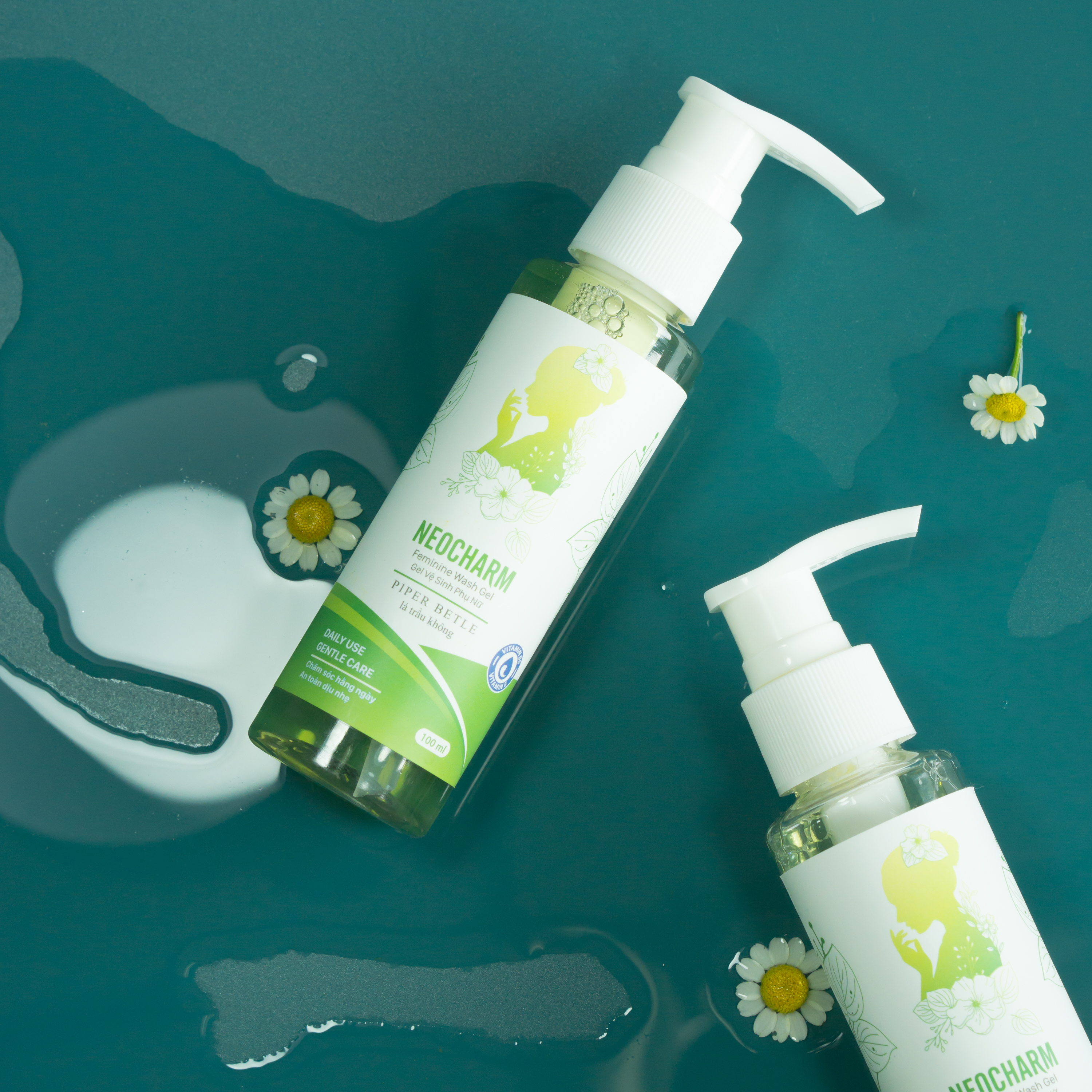 GEL VỆ SINH PHỤ NỮ NEOCHARM