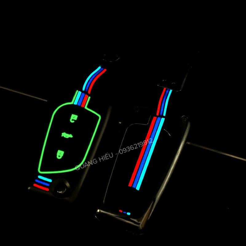 Ốp Bảo Vệ Khóa Toyota Fortuner, Innova, Altis, Hilux Mẫu Chìa Cơ Gập Hợp Kim Kẽm Cao Cấp