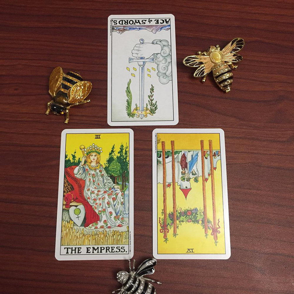 Bài Tarot Universal Waite Tarot 78 Lá 7x12 Cm Tặng Đá Thanh Tẩy