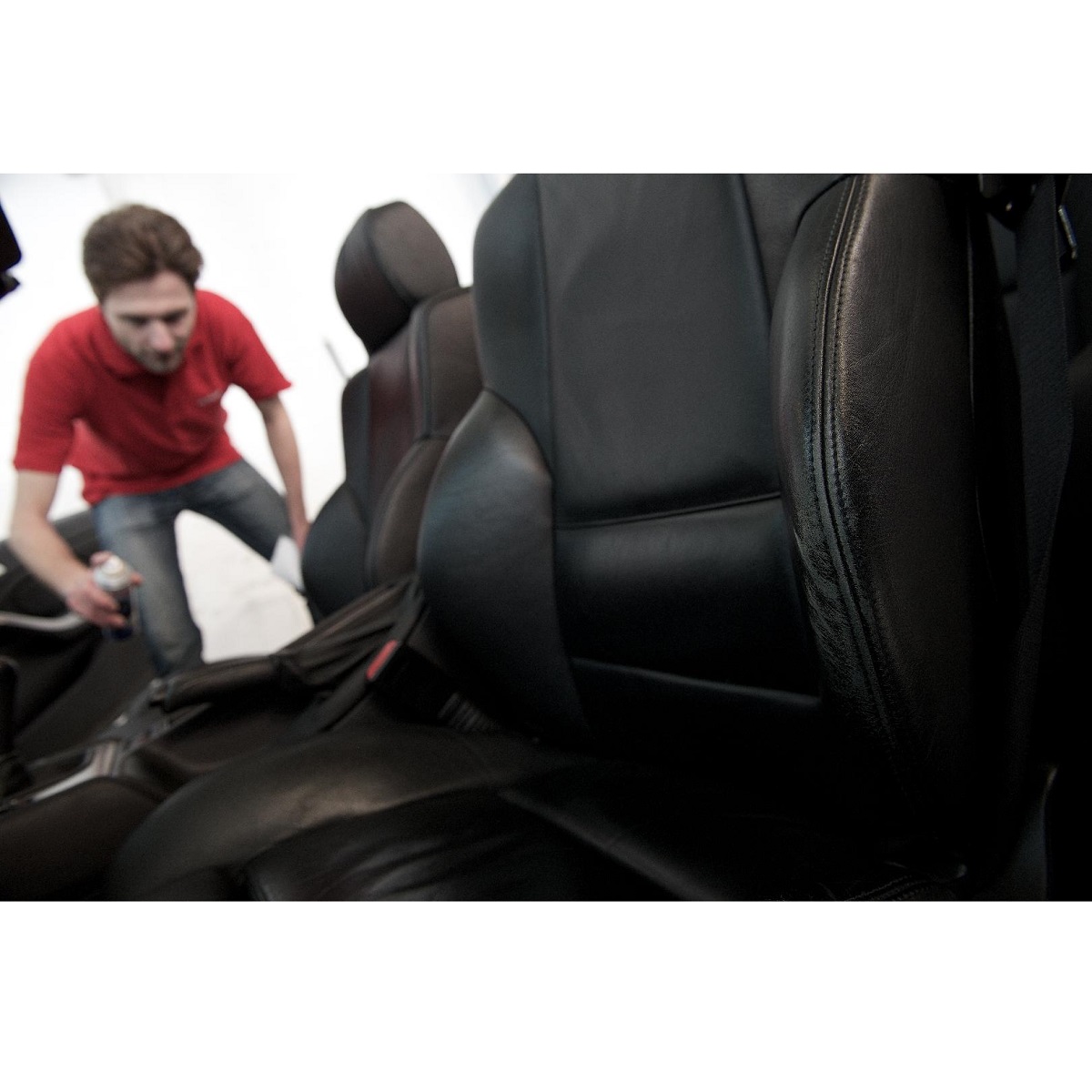 Chai Xịt Bảo Dưỡng Da Dạng Bọt Công Nghệ Nano Sonax Xtreme Leather Care Foam Nano Pro 289100