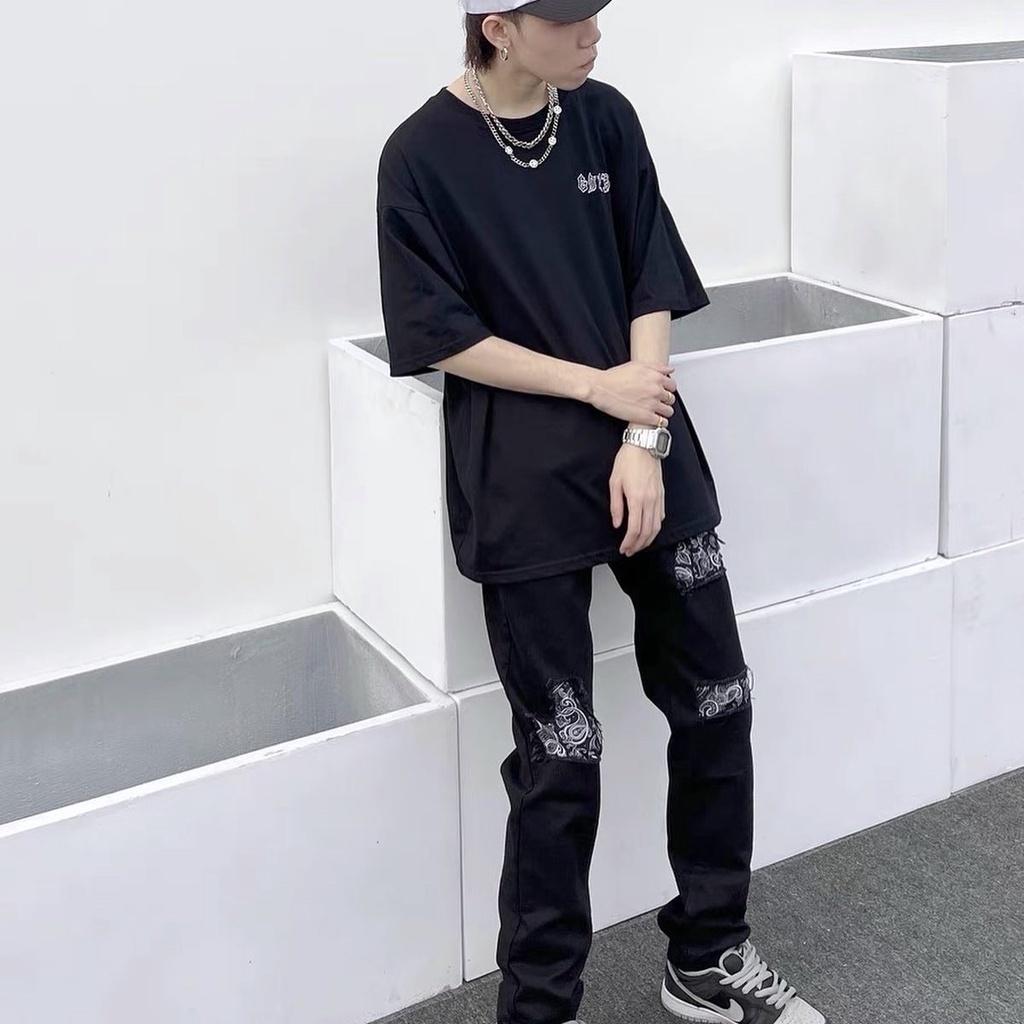 Quần jean nam rách gối họa tiết bandana,quần jean đen miuzi DT028