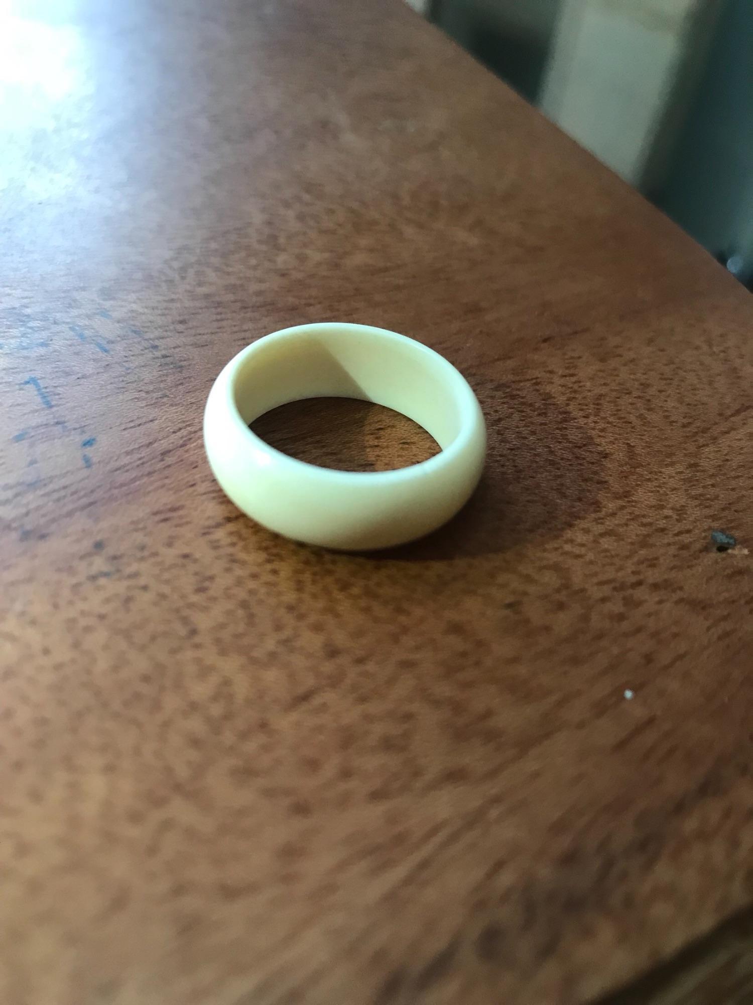 NHẪN TRÒN TRƠN TRẮNG NAM ĐEO Size vòng Ngoài 23mm LÕI VÒNG TRONG ĐEO hơn 185mm Cao 7mm Dầy 25mm