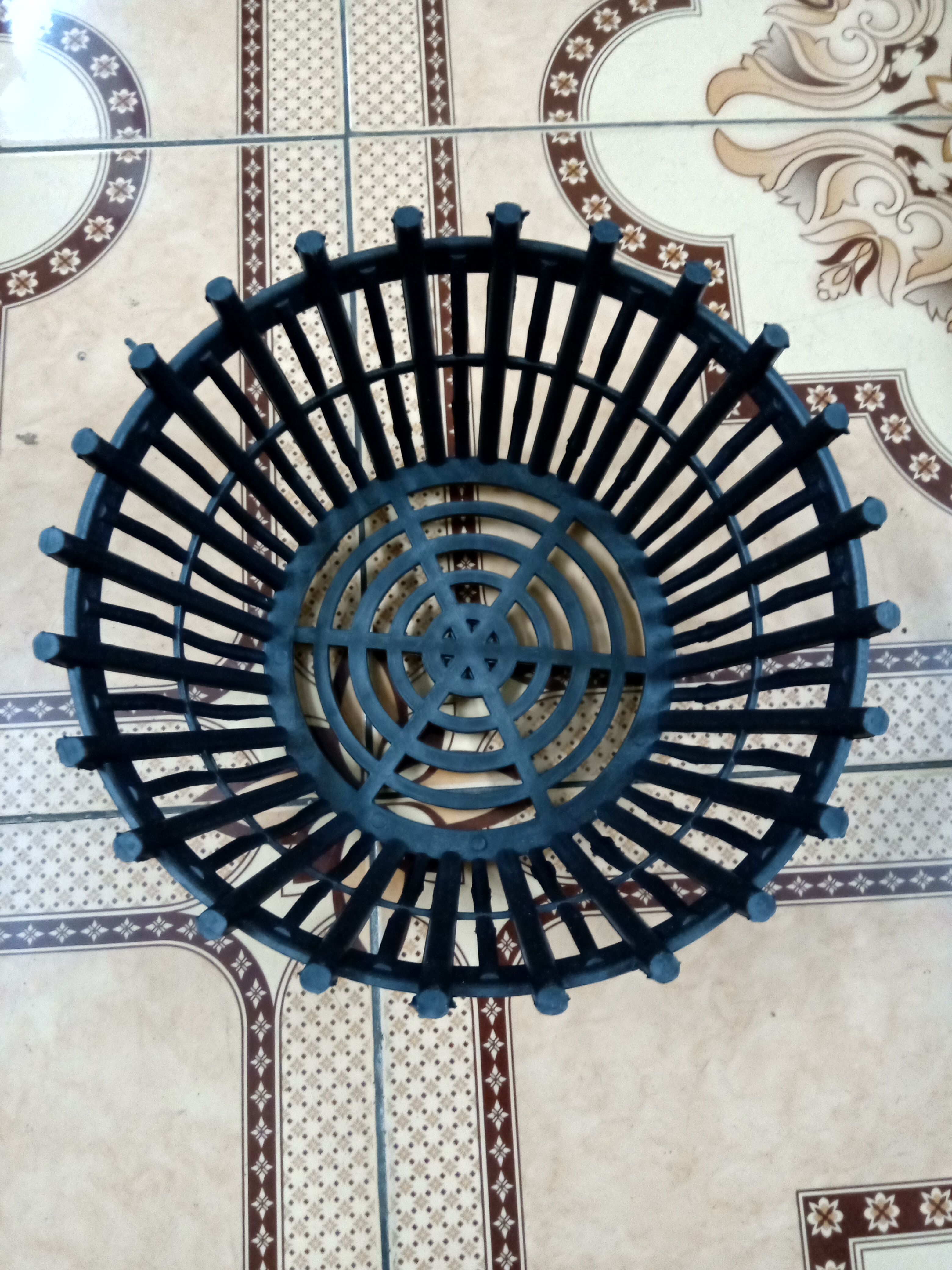 5 Chậu Nhựa Giả Gỗ Trồng Lan Fi 25 Có Nan Phụ Màu Đen Kích Thước Đường Kính miệng 25 cm, đường kính đáy: 16cm, cao 13 cm