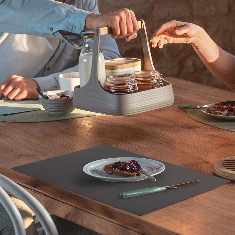 Miếng Lót Bàn Ăn Guzzini Fabric Reversible Placemat Tiffany 43x30cm - Chất Liệu PU Bền Đẹp, Sử Dụng Được 2 Mặt &amp; Dễ Dàng Vệ Sinh