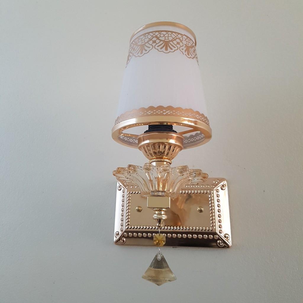 Đèn tường trang trí siêu sáng