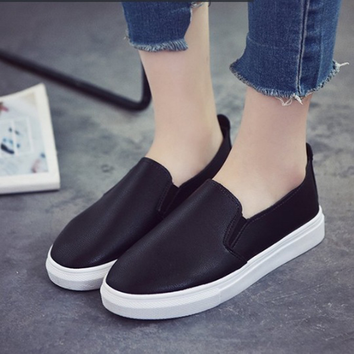 Giày slip on nữ da trơn đế thấp - Giày lười nữ S150