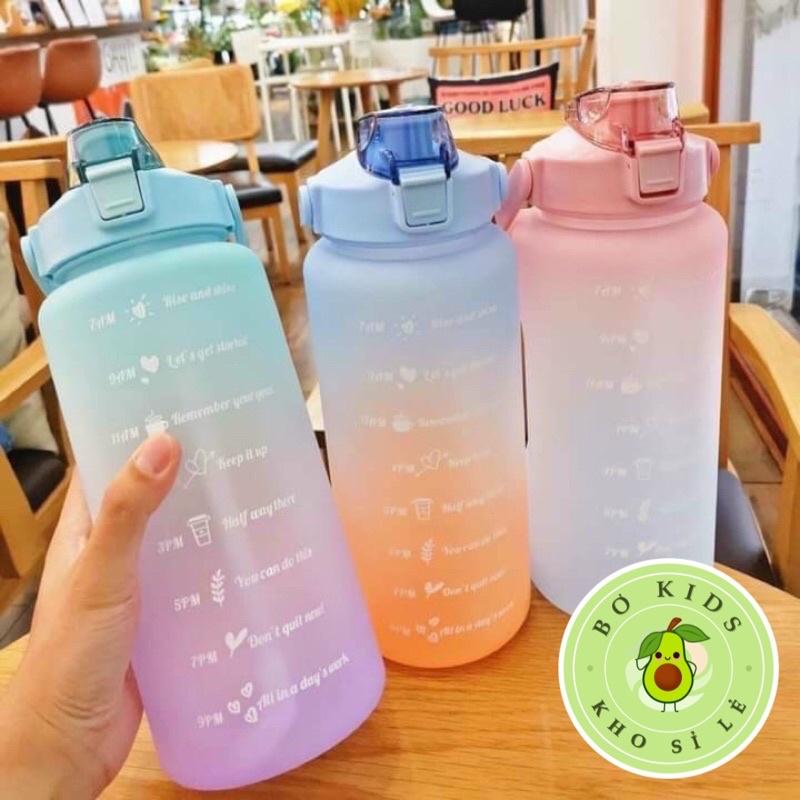 Bình Đựng Nước 2L Dễ Thương Có Vạch Báo Giờ Uống Nước