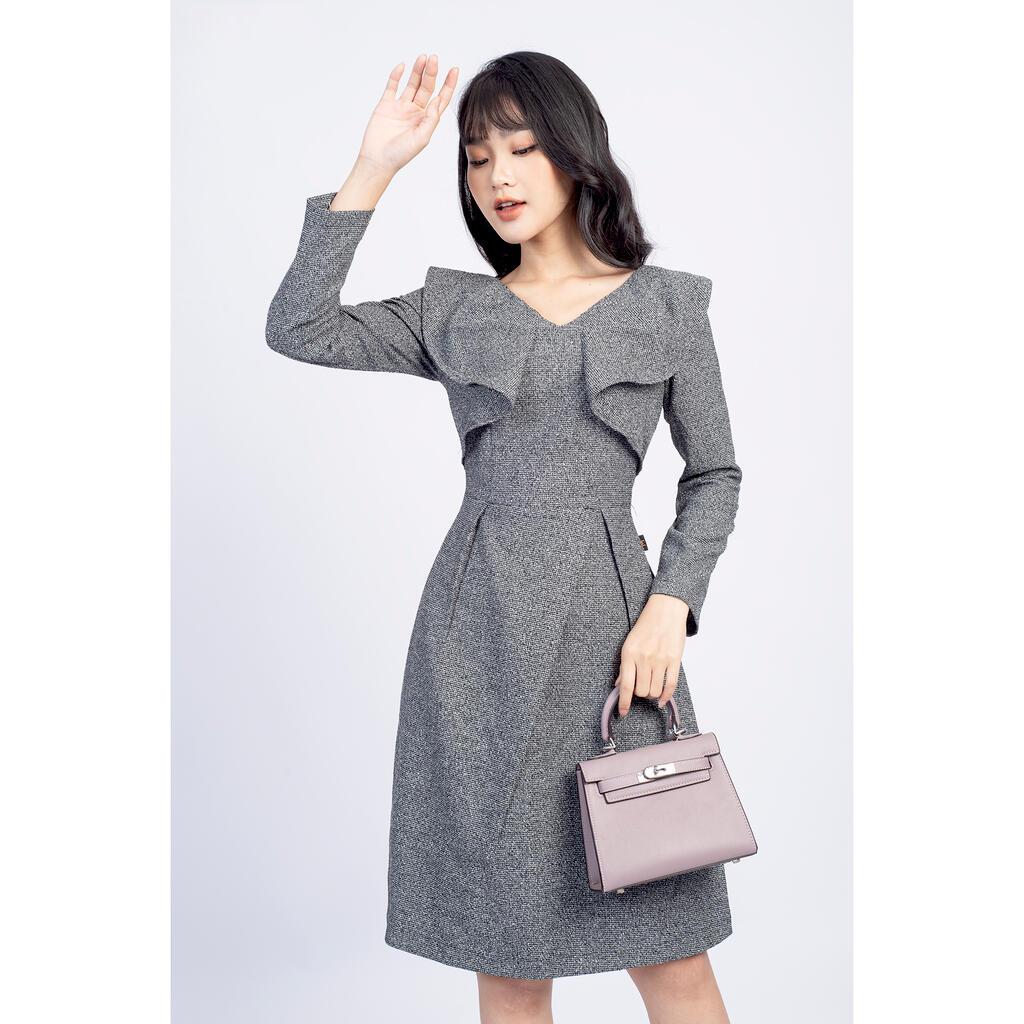 Đầm dáng chữ A, cổ tim, kẹp bèo cổ MMOutfit M-DA060921300