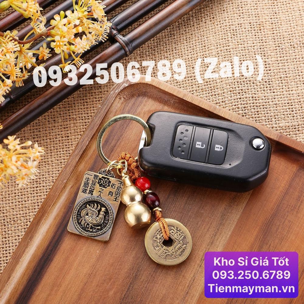 Móc Khóa 3 Món Dây Vàng 5 Đồng Xu,Quả Bầu Rỗng Mix Thẻ Bài 2 Mặt 8 Vị Phật Hộ Mệnh Phù Trợ 12 Con Giáp