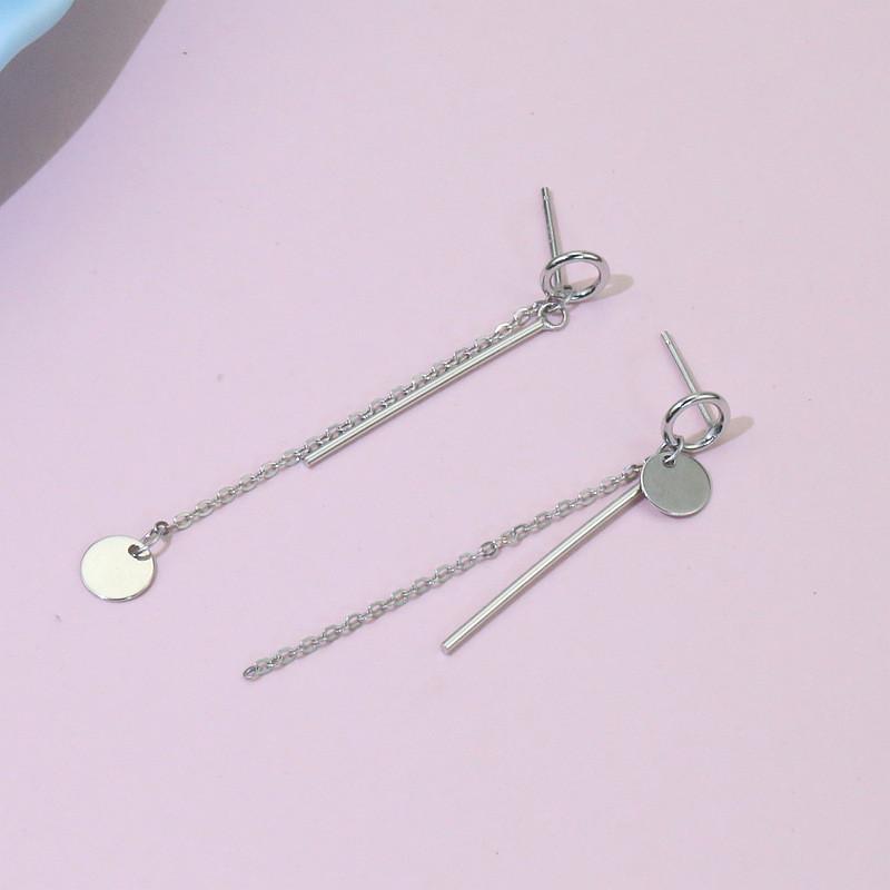 Đôi bông tai thiết kế hình tròn phẳng đầu- cuối không tương ứng