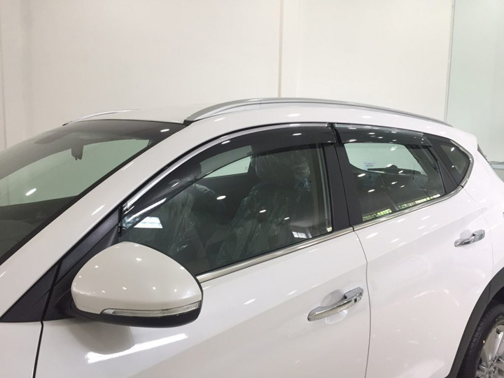 Bộ vè che mưa Fashion cho Hyundai Santafe 2015-2018 nhựa ABS cao cấp