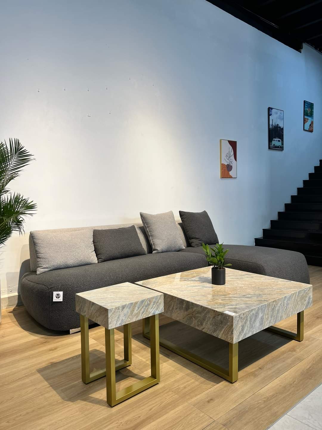 Băng góc Tundo Luxury phối màu hiện đại 2m2 x 1m4