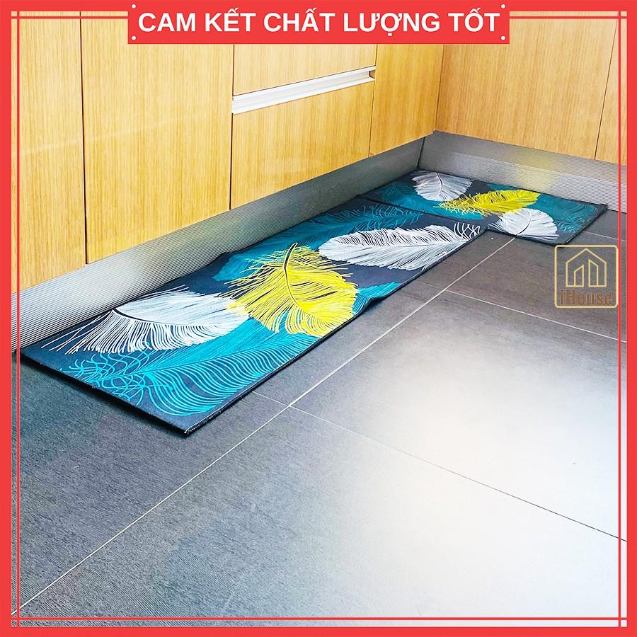 Bộ thảm lau chân nhà bếp màu họa tiết lông chim xanh, thảm nhà bếp dài trang trí bền đẹp (gồm 2 miếng)