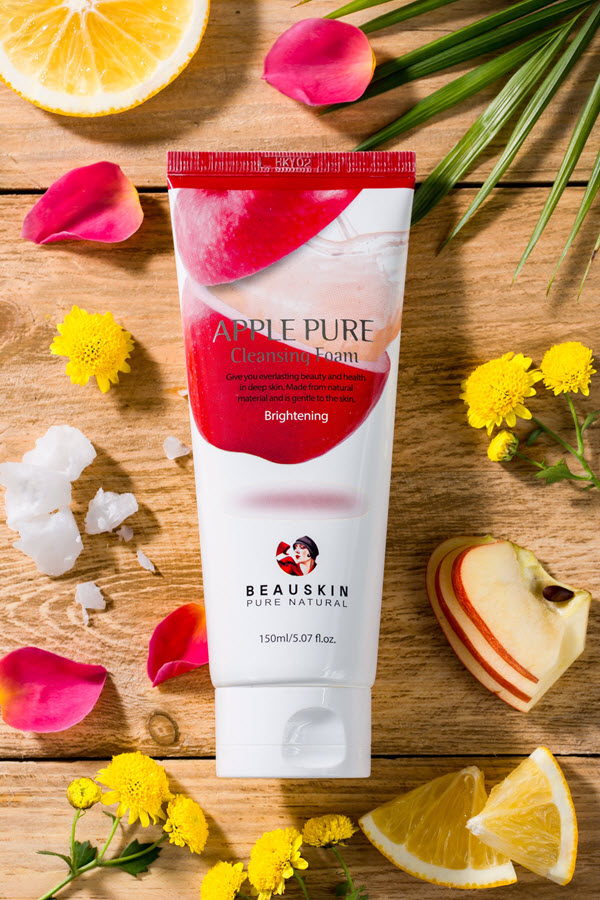 Sữa rửa mặt trắng da hỗ trợ trị mụn đầu đen tẩy nhờn mờ sẹo Beauskin Apple Pure Cleansing Foam, Hàn Quốc 150 ml