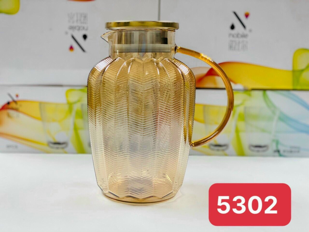 BÌNH ĐỰNG NƯỚC THỦY TINH CHỊU NHIỆT CAO CẤP MÀU VÀNG SANG TRỌNG