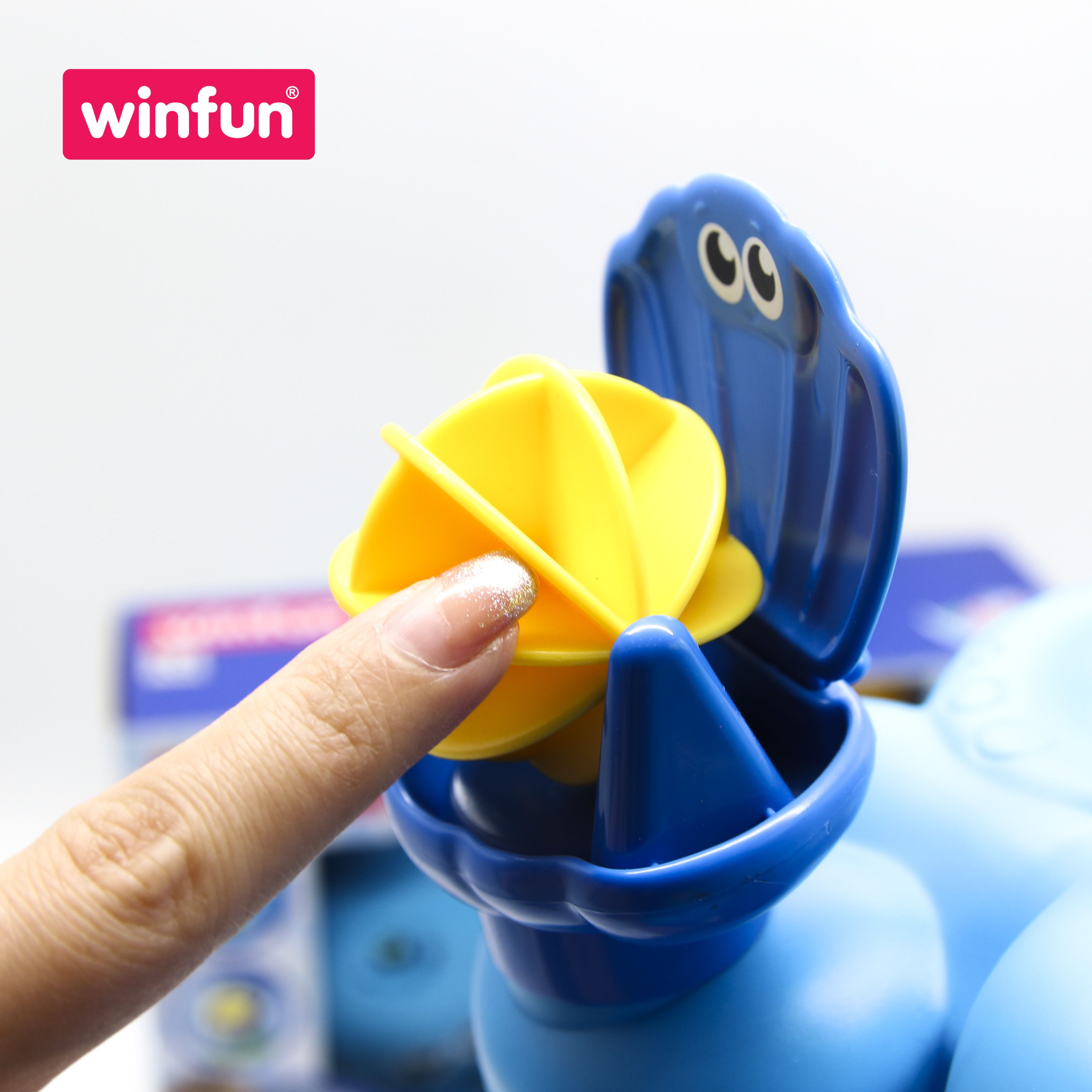 Đồ chơi tắm cho bé - tháp xếp chồng bạch tuộc phun nước vui nhộn Winfun 7117A - Phát triển tư duy logic- kỹ năng cho bé