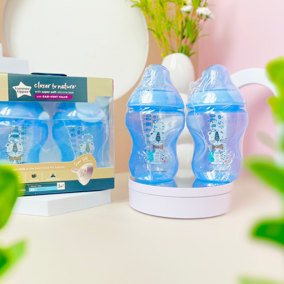 Bình Sữa Ty Siêu Mềm Tự Nhiên Tommee Tippee Closer To Nature 260ml, Núm Ty Của Bình 3-6 Tháng – Xanh Dương (Bình Đôi)