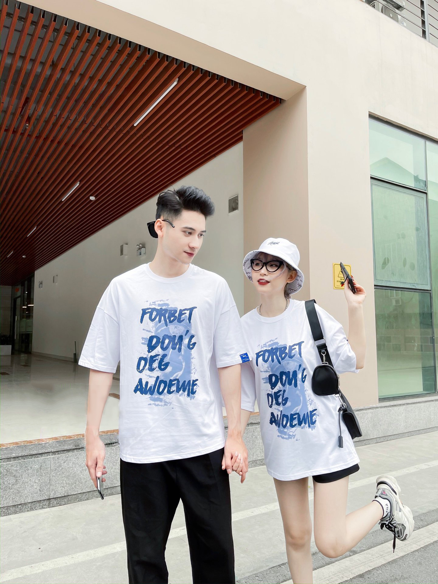 Áo Thun Couple Nam Nữ Ngắn Tay Unisex Form Rộng thời trang Hot Trend Freesize Kita Unisex - FORBET