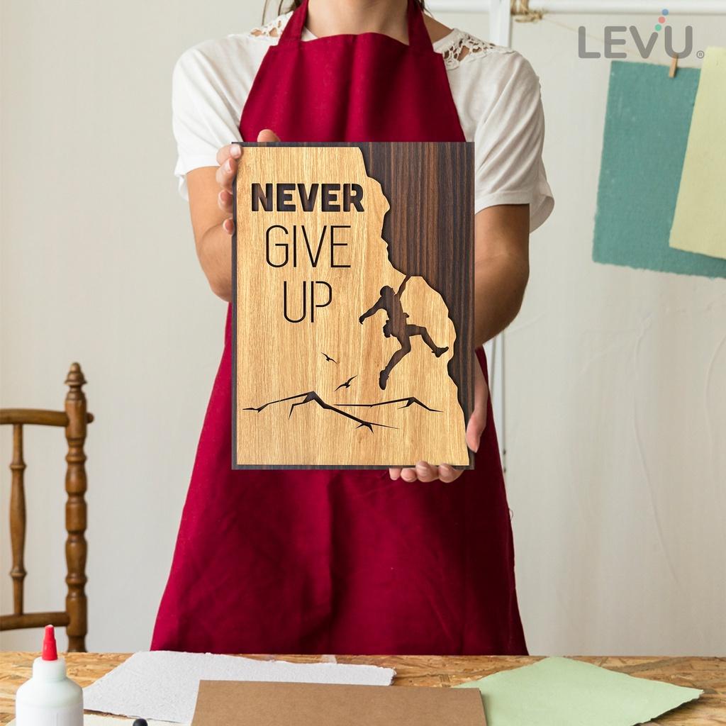 Tranh slogan tiếng anh LEVU EN01 “Never Give Up”