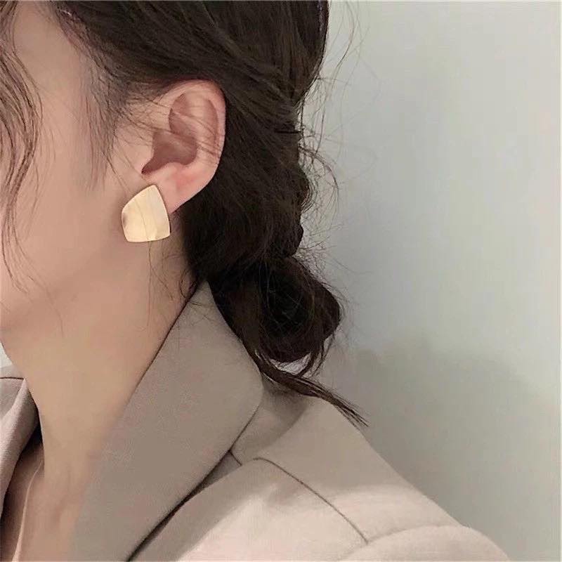 Earrings đeo tai thời trang nữ thiết kế đơn giản, sang trọng