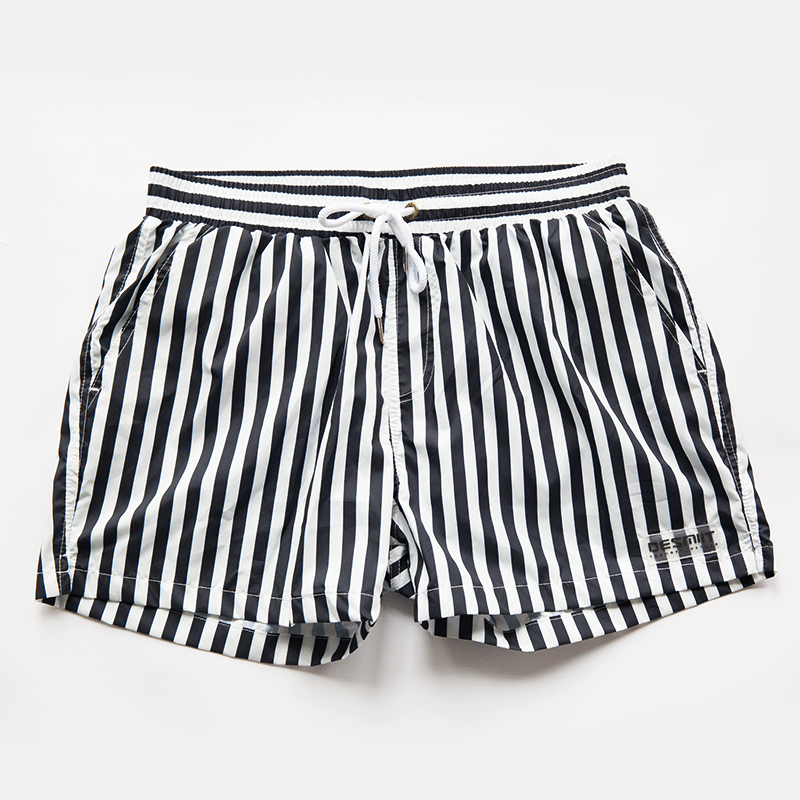 Quần Short Nam Kẻ Sọc Pijama Desmiit S613 - Chất Liệu Cao Cấp, Thoáng Mát, Form Dáng Thời Trang Mạnh Mẽ Cho Phái Mạnh