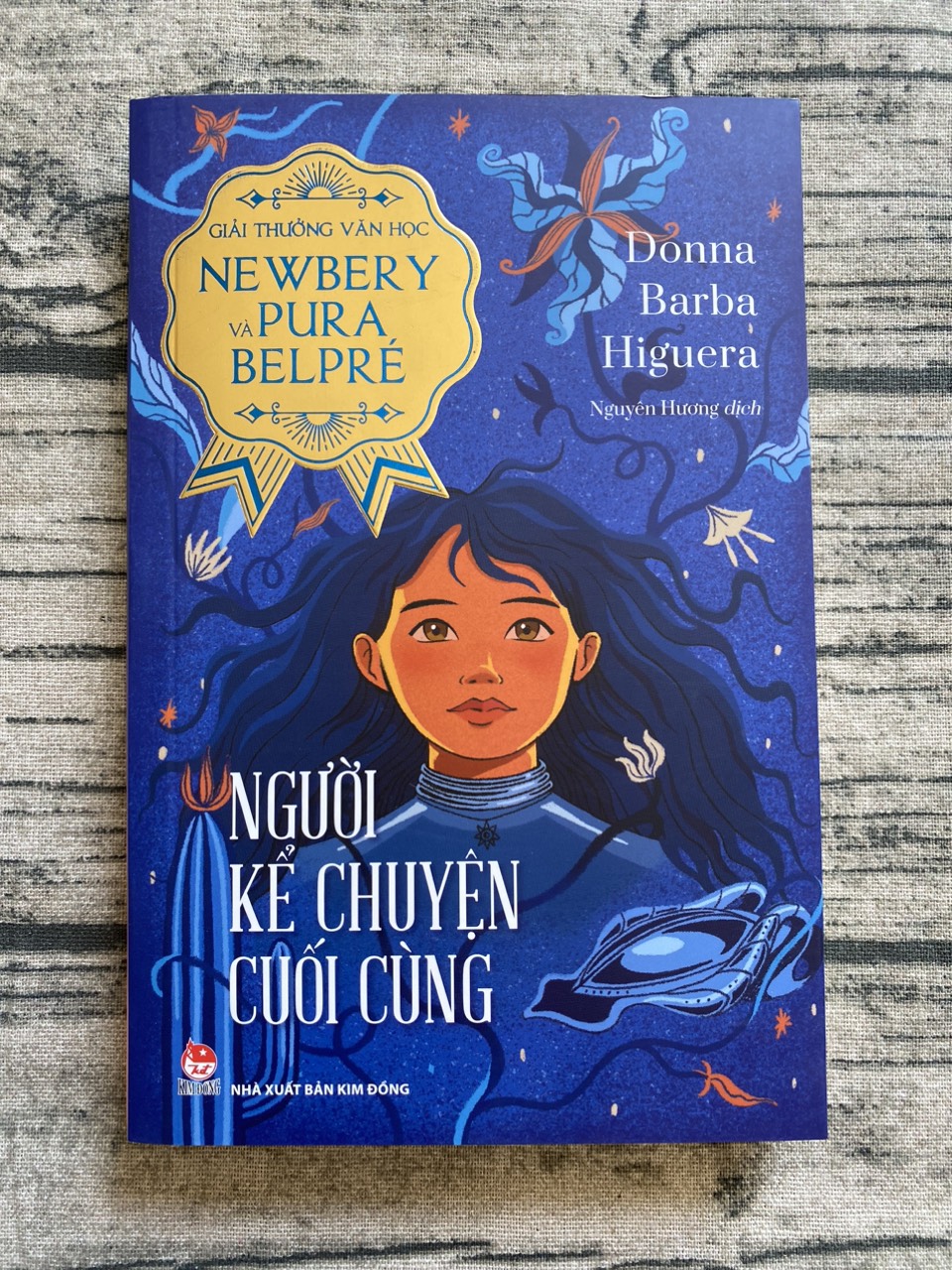 Giải Thưởng Văn Học Newbery-Pura Belpré - Người Kể Chuyện Cuối Cùng