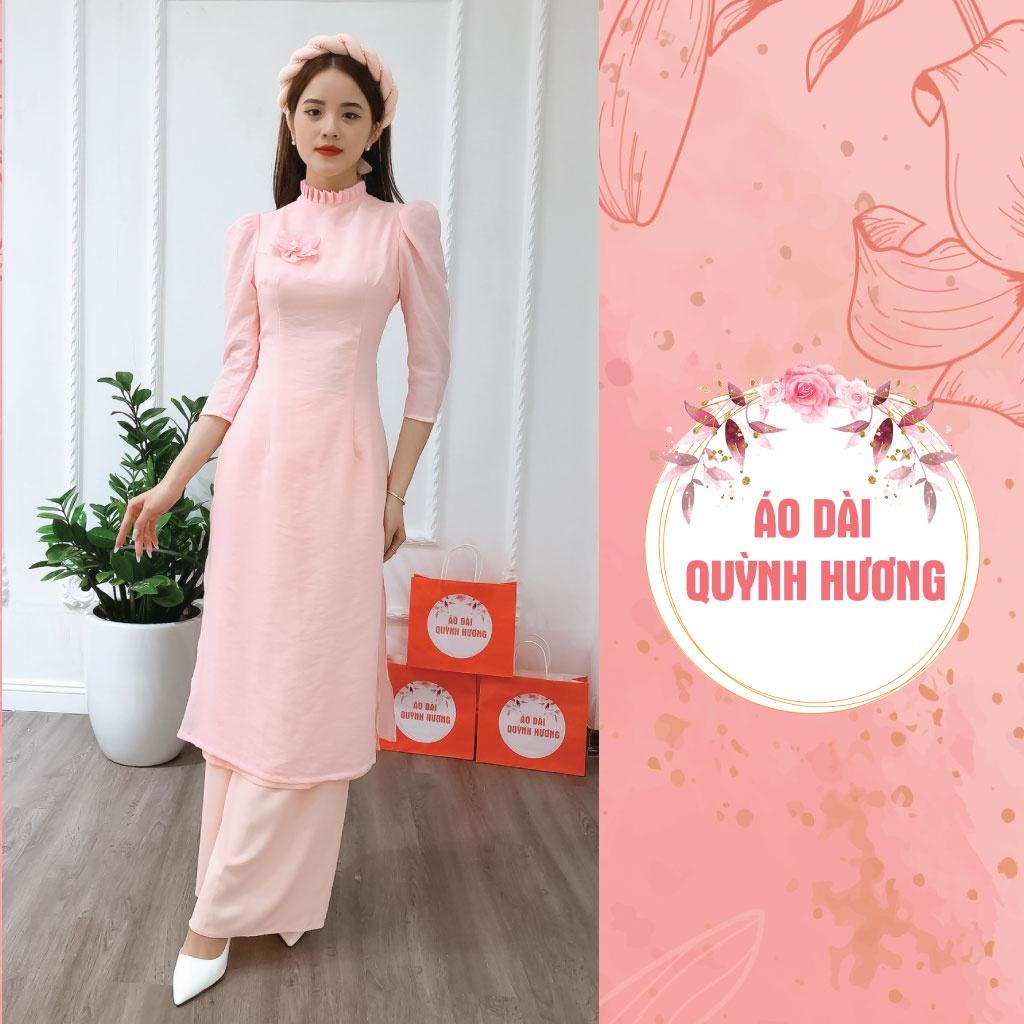 Áo dài voan đũi cách tân cổ xếp đính hoa màu hồng
