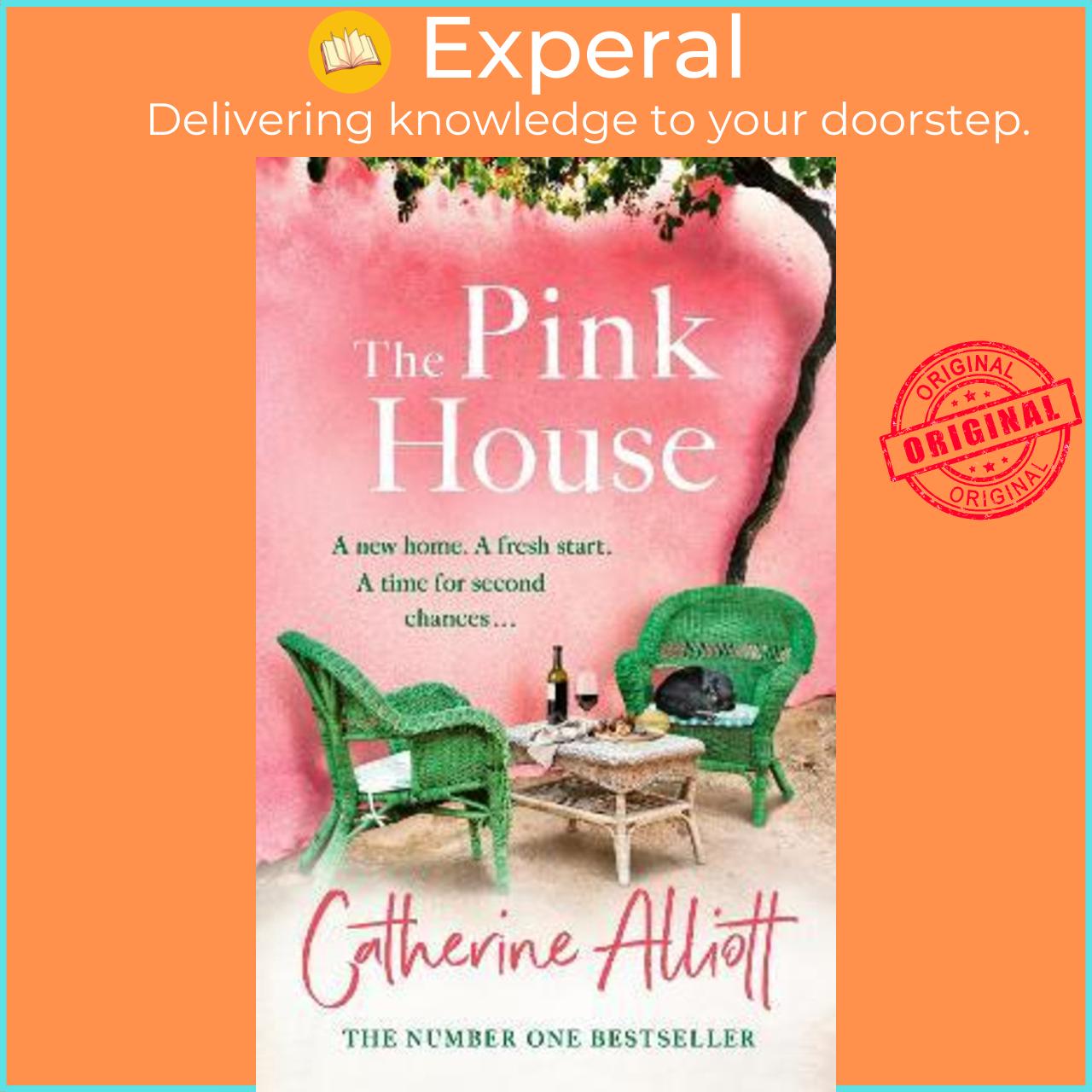 Hình ảnh Sách - The Pink House : The heartwarming new novel from the Sunday Times be by Catherine Alliott (UK edition, hardcover)