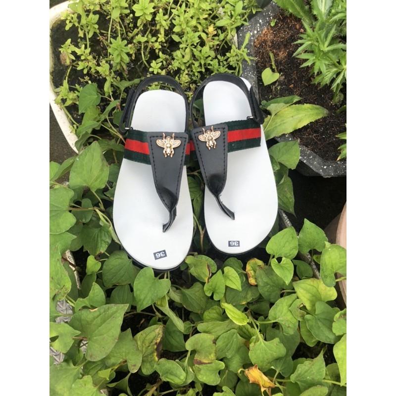 sandals nữ ( đế trắng quai hậu đen ) size từ 35 nữ đến 40 nữ đủ màu đủ size có mẫu không hậu