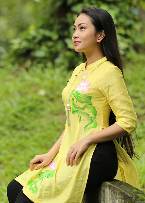 Áo Dài Vẽ Nữ An Thủy 704