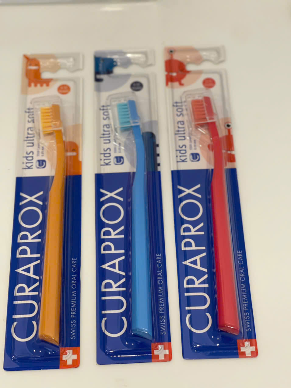 Bàn chải đánh răng trẻ em CS KIDS 5500 - Curaprox