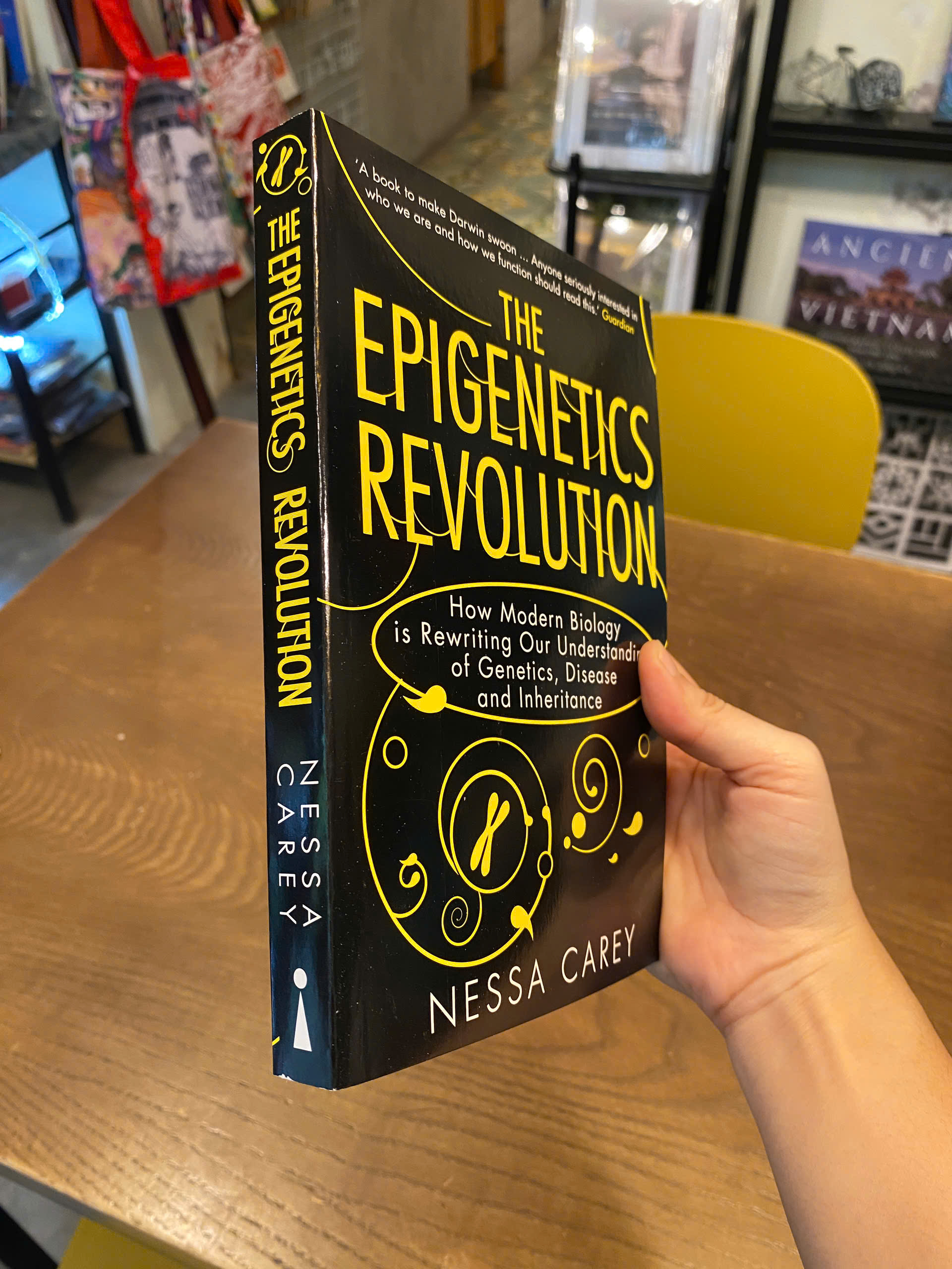Sách - The Epigenetics Revolution by Nessa Carey | English Nonfiction - Biology Book