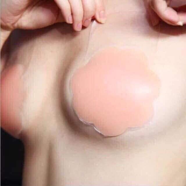 Miếng dán nâng ngực
