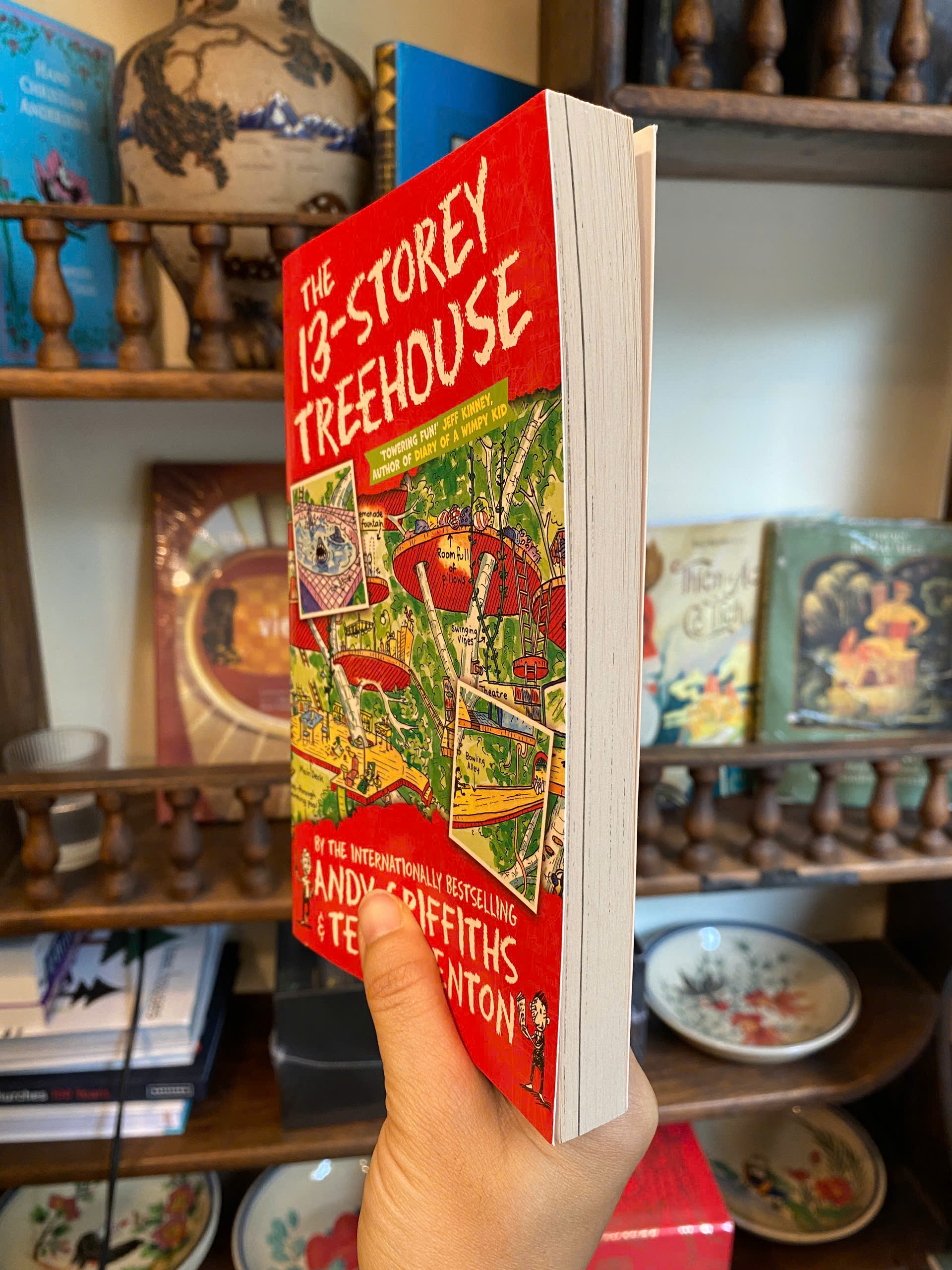 Sách - The 13-Storey Treehouse by Andy Griffiths | Children English Novel / Ngoại văn Nhập khẩu