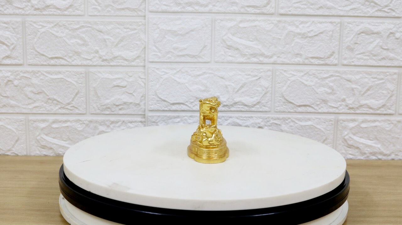 Tượng hổ bằng đồng mạ vàng 24K
