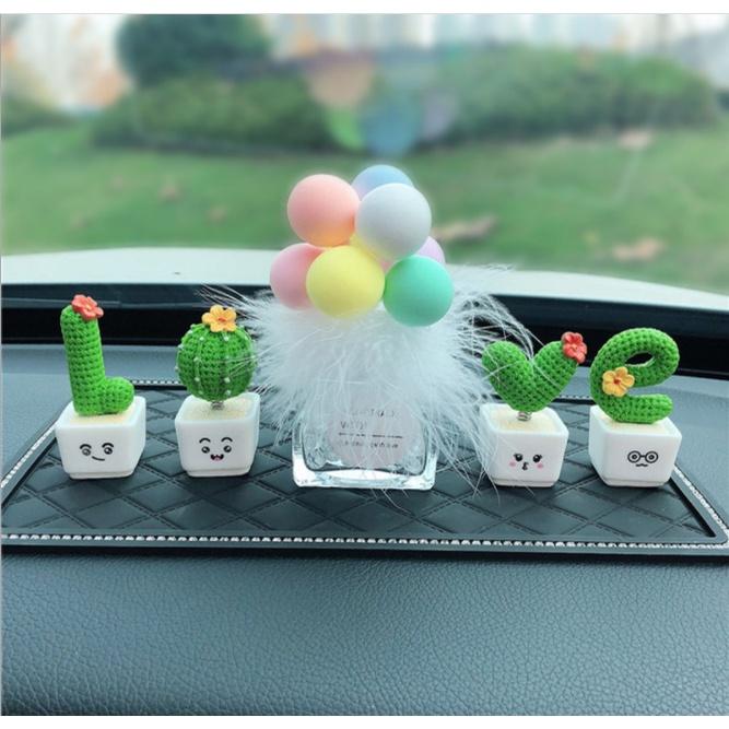 Set trang trí taplo ô tô hình chữ LOVE xương rồng xinh xắn loại to, đẹp - Hoàng Đông Shop