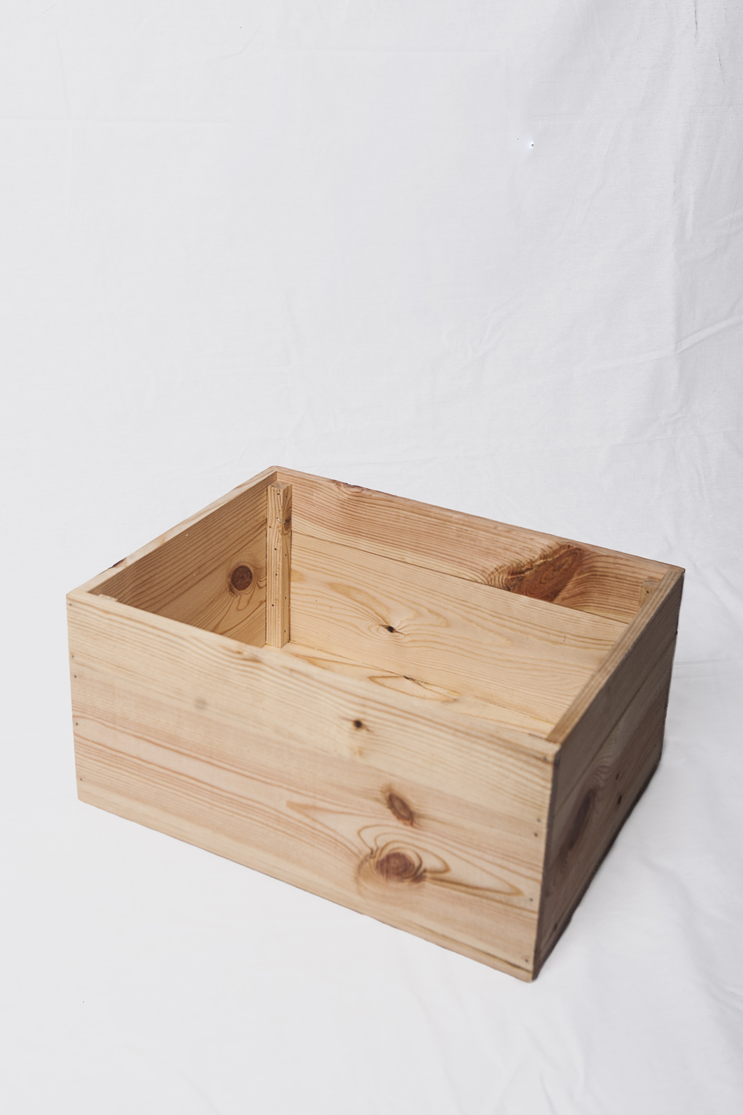 Thùng Gỗ Đa Năng, Hộp Gỗ Nan Kín, Thùng Pallet Decor Size Làm Hộp Lưu Trữ, Thùng Đựng Sách, Đựng Đồ Chơi Cho Bé 40x30x20cm