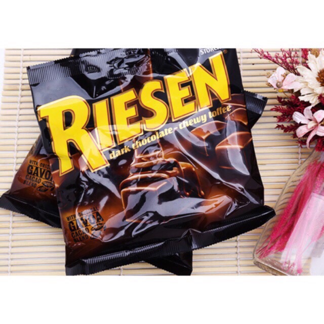 Kẹo Socola Riesen Storck đức