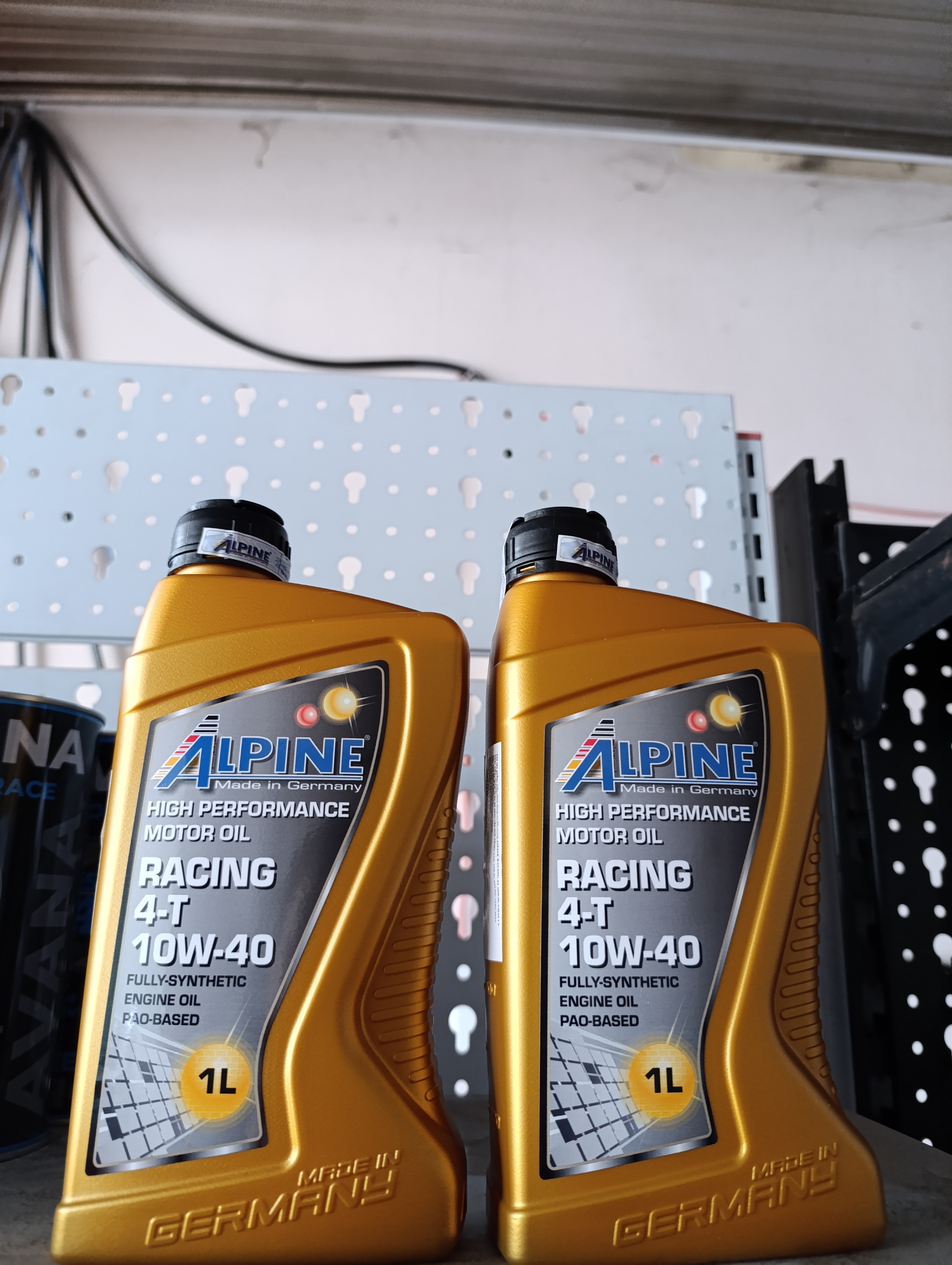 Dầu nhớt Alpine racing 4T 10W40