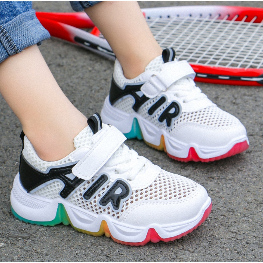 Giày thể thao sneaker bé gái 3 đến 13 tuổi - TSS83