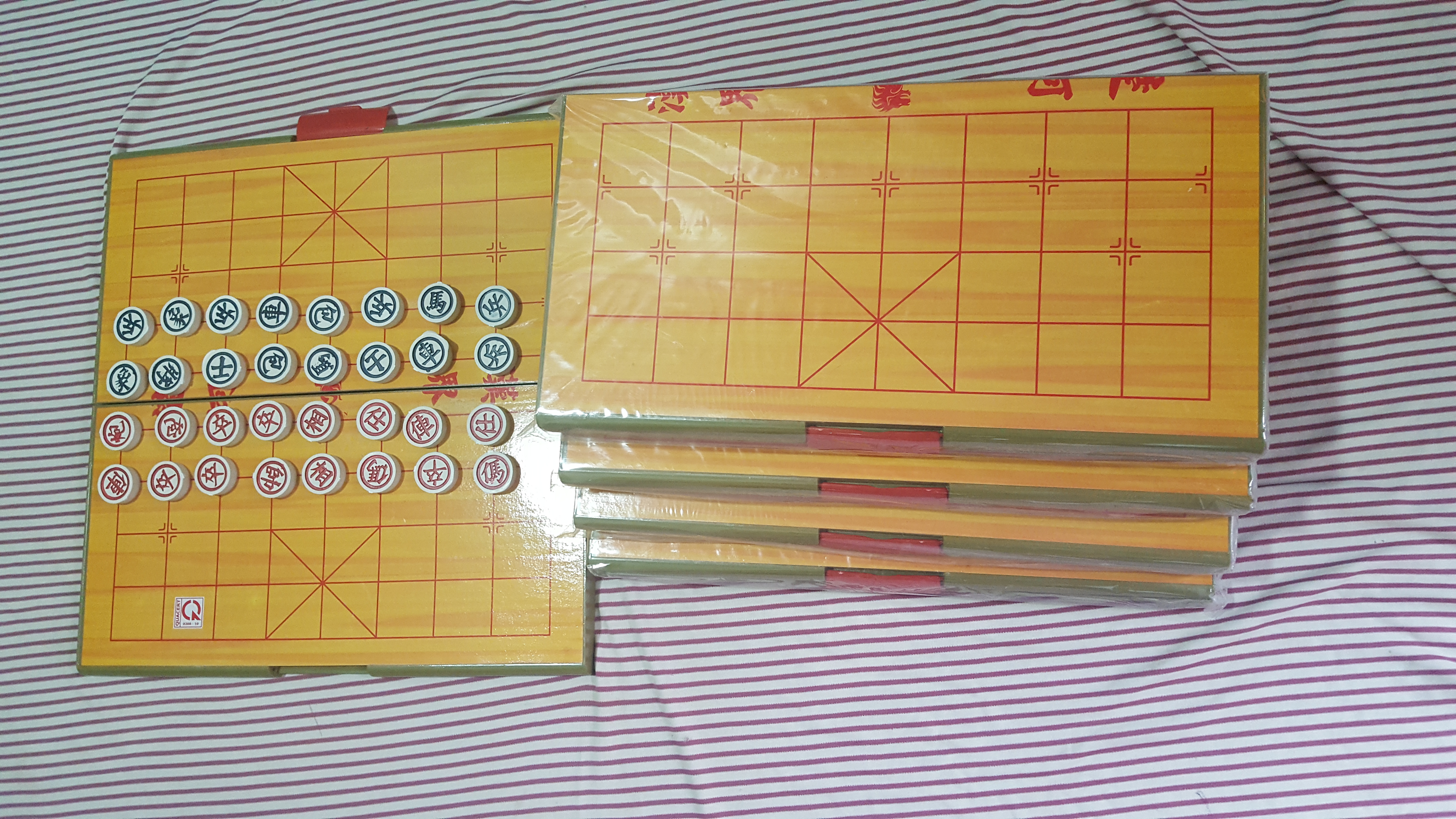 Bộ đồ chơi cờ tướng lớn Trung Niên - Kích thước Ngang 42cm - Dọc 44cm - Đồ chơi giải trí - Hàng chính hãng